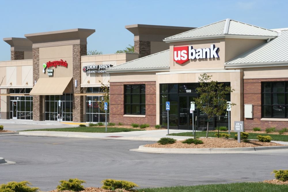 Photo of  the exterior of Jimmy Johns, US Bank and Margarita's