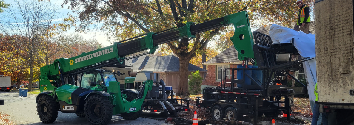 Photo of Public Works Crews cleaning up leaves