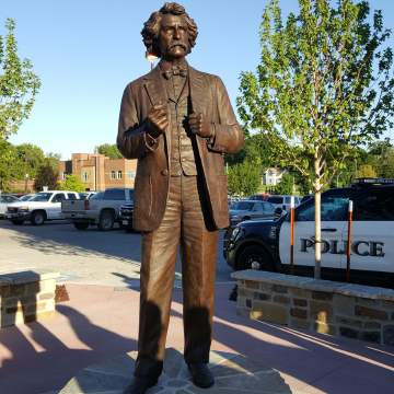 Photo of the Mark Twain Statue that's part of the Great Americans Project